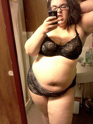 unorthodox hd divest grown up girl selfshot
