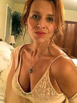 awesome bad mature moms nude
