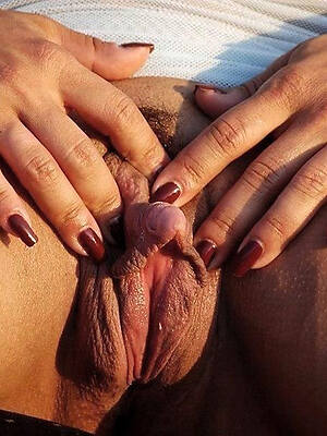 petite natural mature pussy get used to up