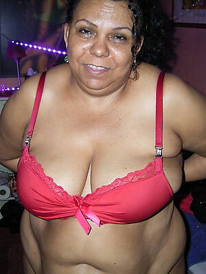 indian mature women love porn