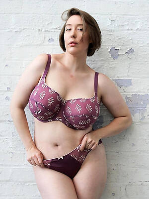 mature lingerie porn photo