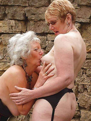 hot X mature old lesbians