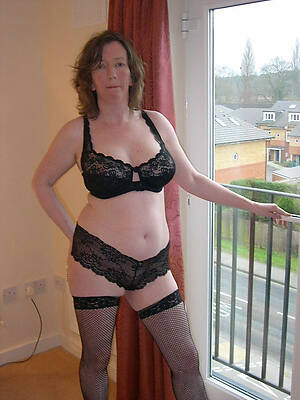 non nude mature sex pics