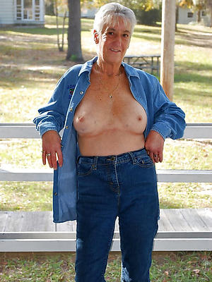 hotties mature ass in jeans