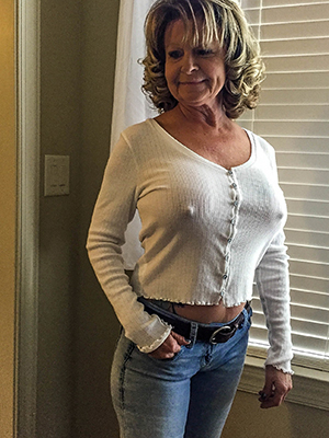 mature pussy xxx