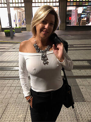 petite non denude mature photo