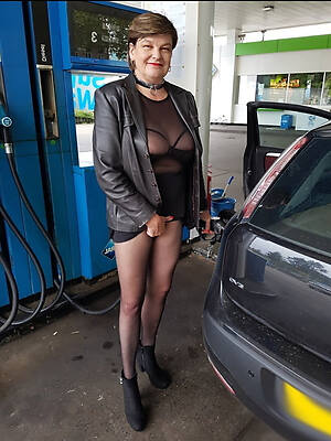 extravagant mature nylons hot pics