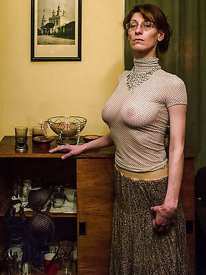 porn pics of unconcealed mature moms