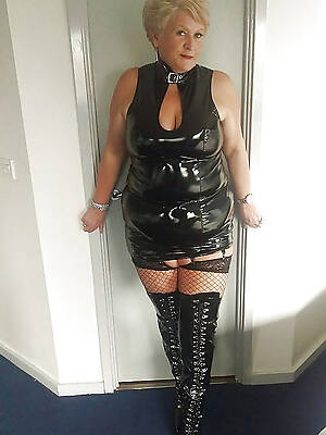 easy pics of amateur sexy mature latex