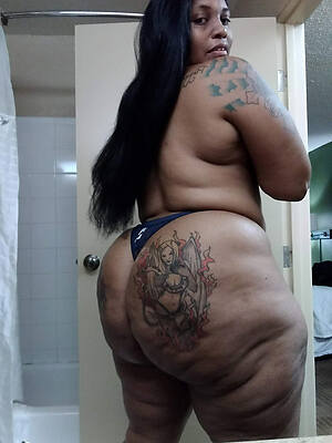 mature dark sluts naked pics