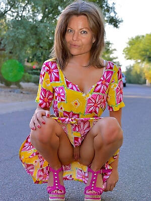 mature women erotic full-grown home pics