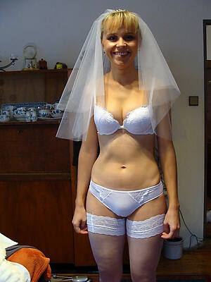 sexy matures in underthings sex pics