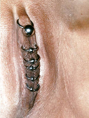 naked pics of hot mature pussy up close