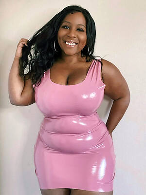 naked pics of sexy mature ebony soles