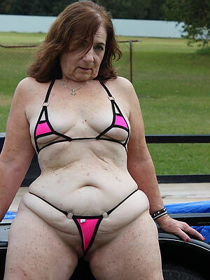 mature amateur bikini