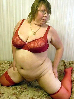 mature thick woman pussy photos