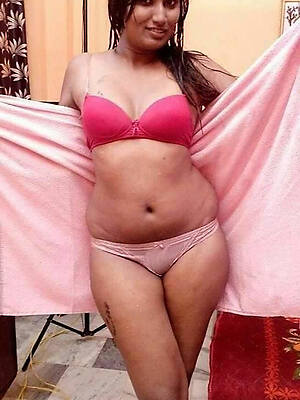 grown-up indian women nude