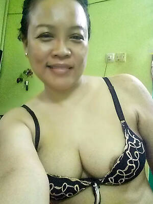 filipina matured revealed pussy photos