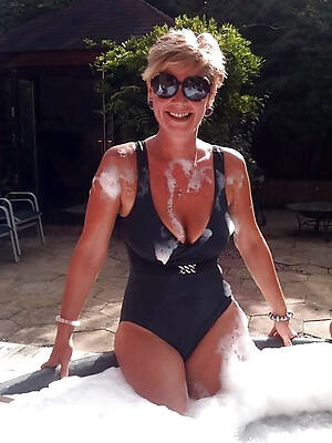 nasty mature bikini gallery