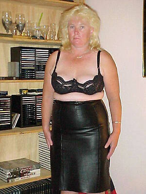 Nude mature sex pics