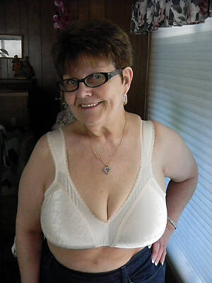 Nude hot mature