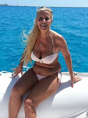 Amateur mature