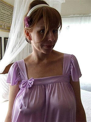free sexy non nude mature pics