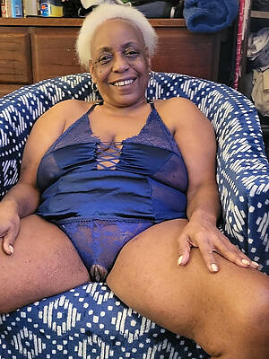 naughty down in the mouth mature ebony photos