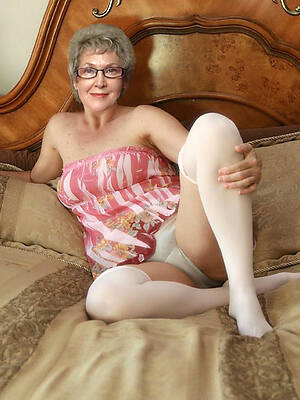 naked pics of grown up ladies over 60