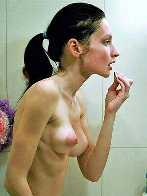 naughty long nipple mature pics