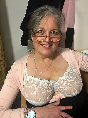 horny mature women bra