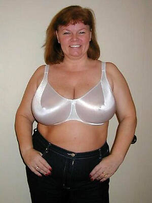 porn pics of beautiful bra mature