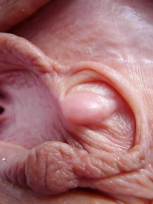 mature clit porn