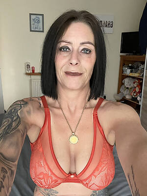 busty mature bra photo
