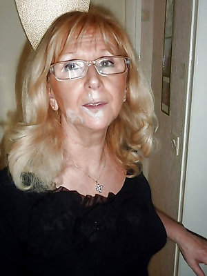 beautiful mature porn cumshots