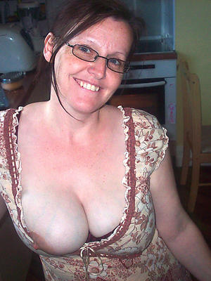 sexy broad in the beam tit matures porn pics