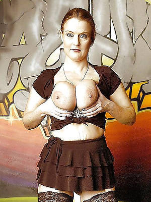 busty amatuer mature mom pictures