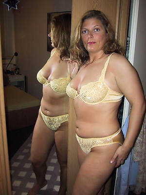 erotic pictures of mature body of men nude