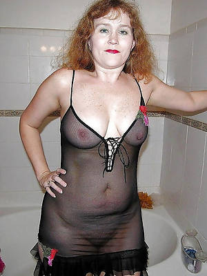 porn pics be required of private nude women