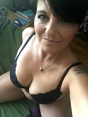 petite mature nude self shot pics