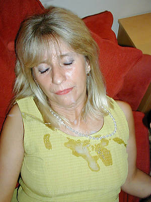 pornstar amateur british mature cumshots