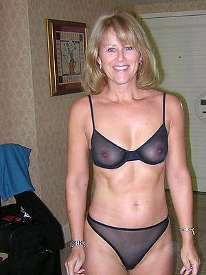 naught mature 40 porn gallery