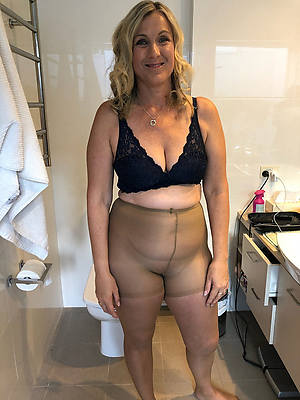 well done mature pantyhose photos