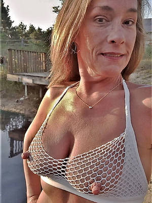 naked pics of large mature nipples