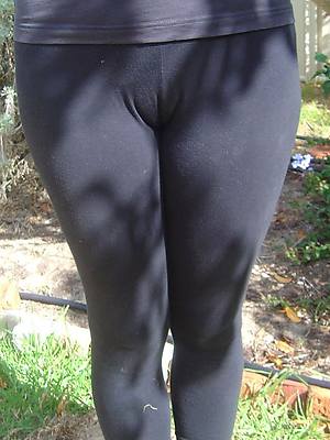 free mature cameltoes porno pics