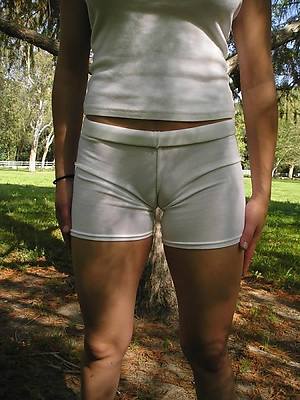 erotic mature cameltoes pics
