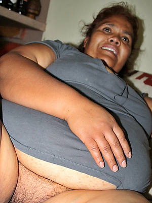 naked pics of thick mature latinas