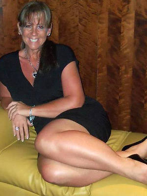 amateur mature non nude pics