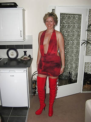 non nude women milf gallery