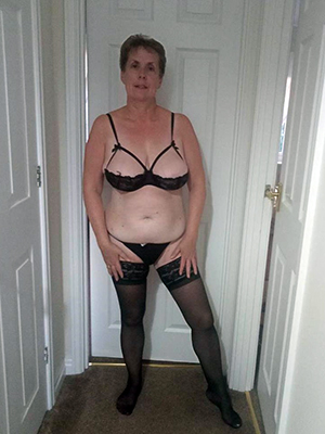 classic mature nudes galleries